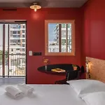 Eklo Cartoucherie Zénith Hotel