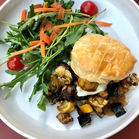 Hotel Eklo Cartoucherie Zenith