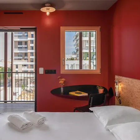 Eklo Cartoucherie Zenith Hotel