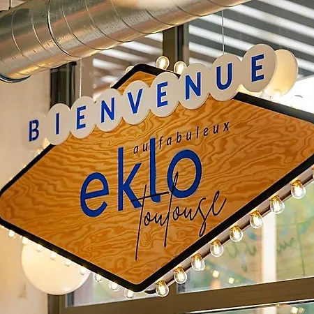 Otel Eklo Cartoucherie Zenith Toulouse