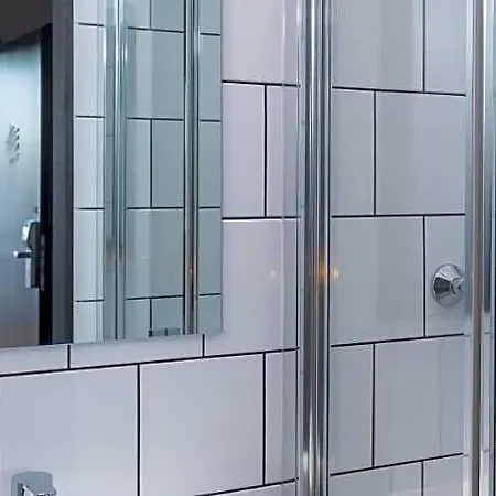 Otel Eklo Cartoucherie Zenith