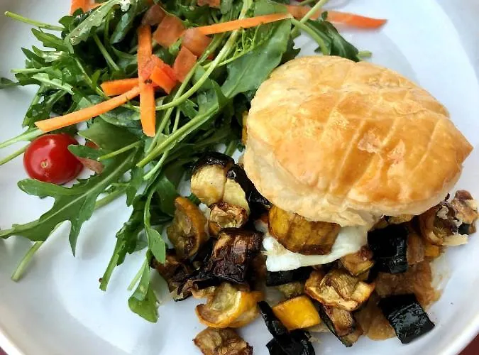 Hotel Eklo Cartoucherie Zenith