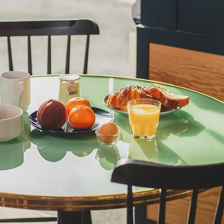 Eklo Cartoucherie Zenith Hotel 3*