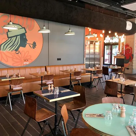 Hotel Eklo Cartoucherie Zenith